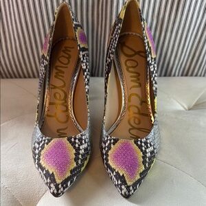 Sam Edelman Black and Yellow Heels